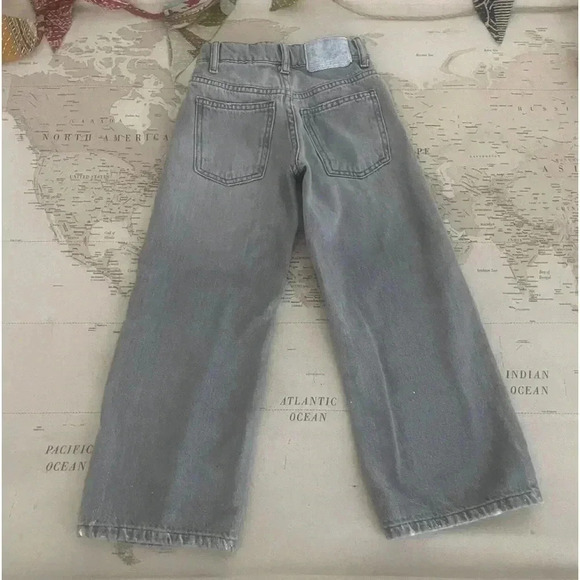 ZARA Wide Leg Gray And Silver Jeans
Size 7 - Picture 5 of 5